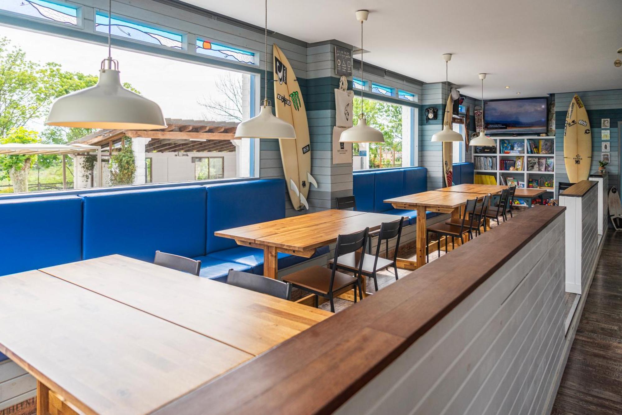 H.A.N.D Surf Hostel ラングレ エクステリア 写真