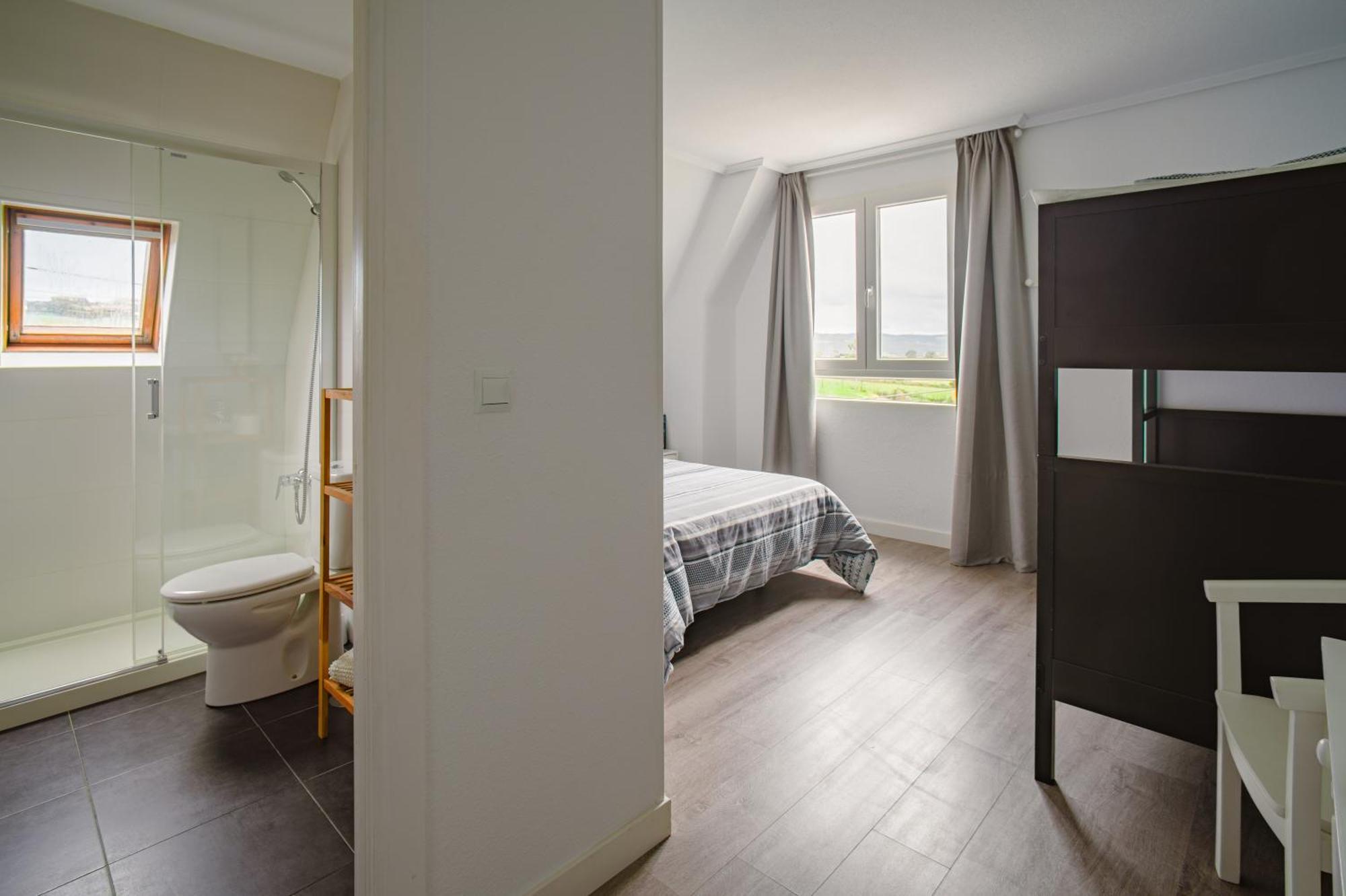 H.A.N.D Surf Hostel ラングレ エクステリア 写真