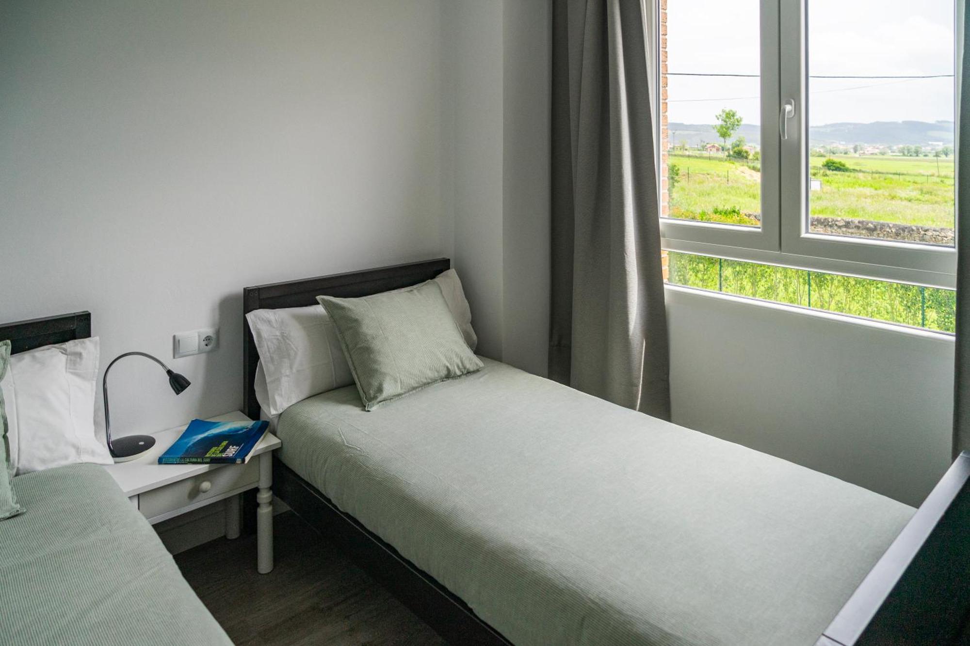 H.A.N.D Surf Hostel ラングレ エクステリア 写真