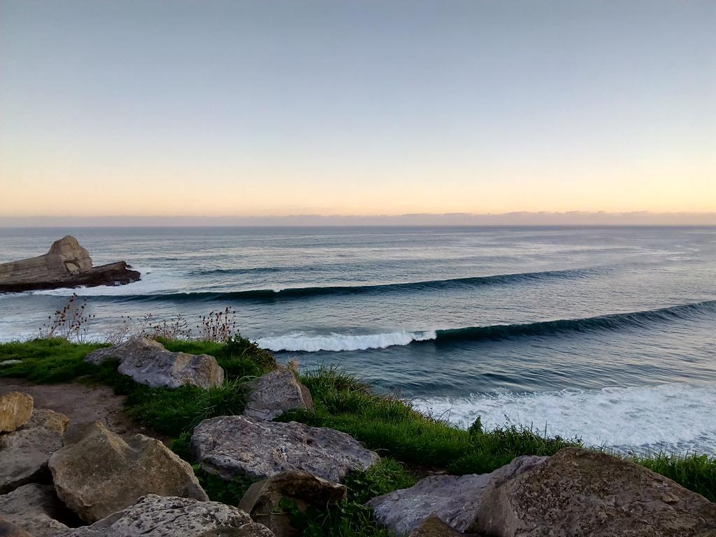 H.A.N.D Surf Hostel ラングレ エクステリア 写真