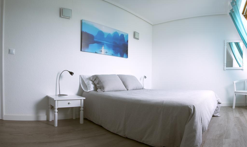 H.A.N.D Surf Hostel ラングレ エクステリア 写真